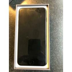 iPhone 8+