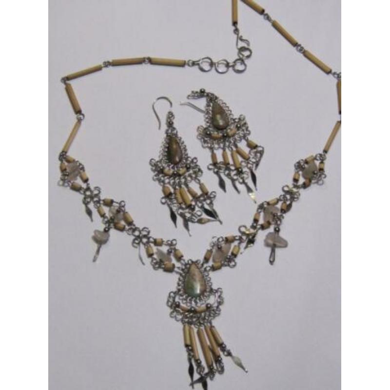 schitterend collier met bijpassende oorhangers JADE