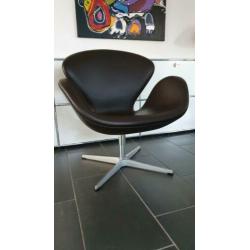 Fritz Hansen Swan Chair in leder donkerbruin TOP