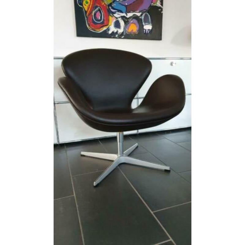 Fritz Hansen Swan Chair in leder donkerbruin TOP