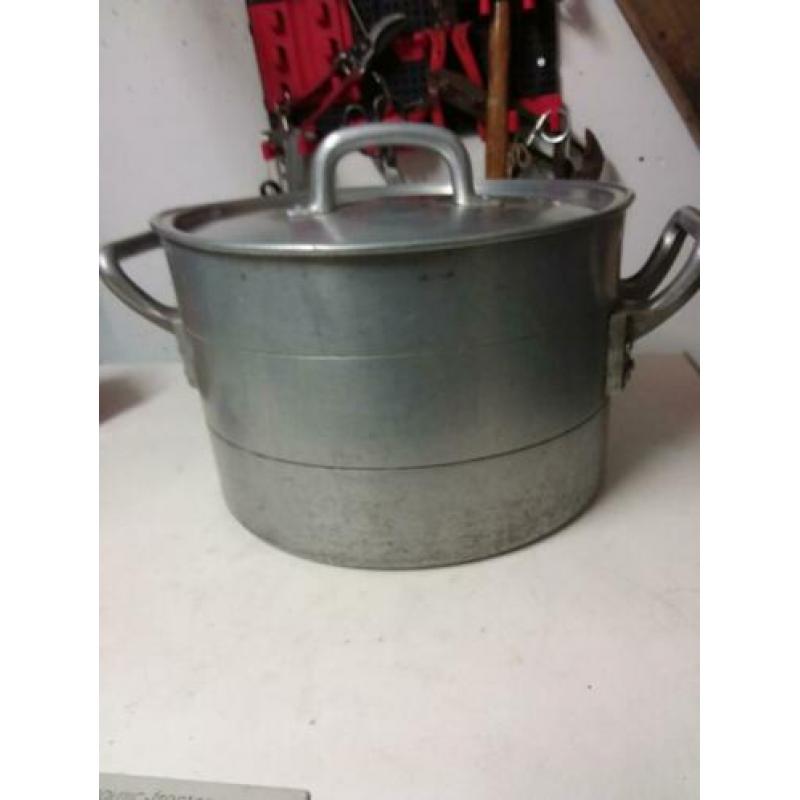 Grote stevige brocante BK / Berk Kampen aluminium pan