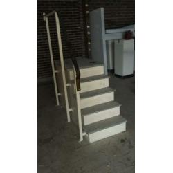 Bordestrap met leuning