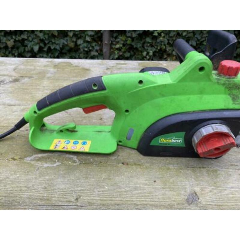 Elektrische kettingzaag 2200 Watt