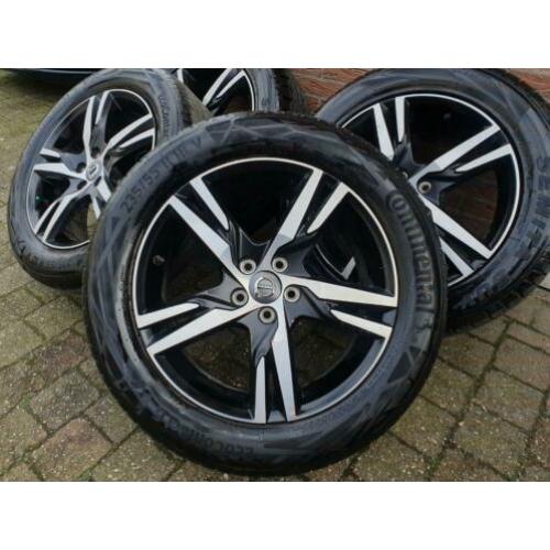 18inch ORIG VOLVO XC60 R-DESIGN velgen met Continent banden!