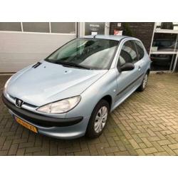Peugeot 206 1.1 XR Nieuwe apk