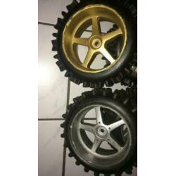 4 setjes van 2 stuks big scale off road wielen