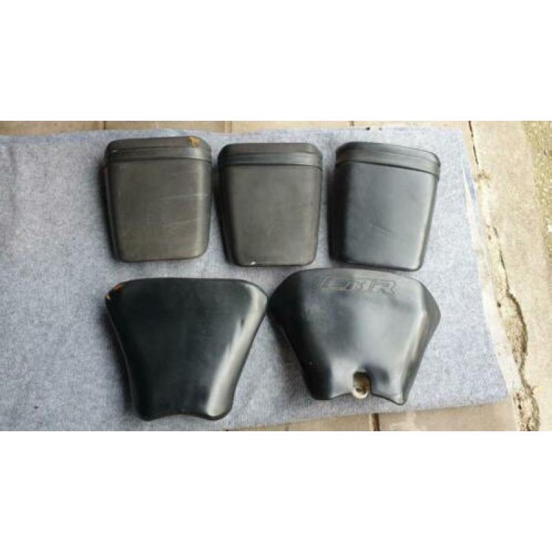 Honda CBR250R MC19 + CBR400 NC23 onderdelen