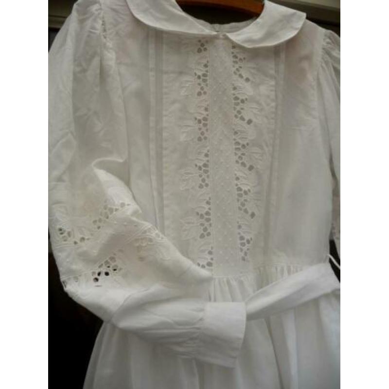 Wit Broderie Communie jurkje