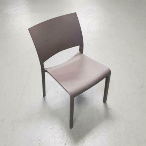 58 x Josep Llusca terrasstoelen, design stoel Dd Fiona. 244