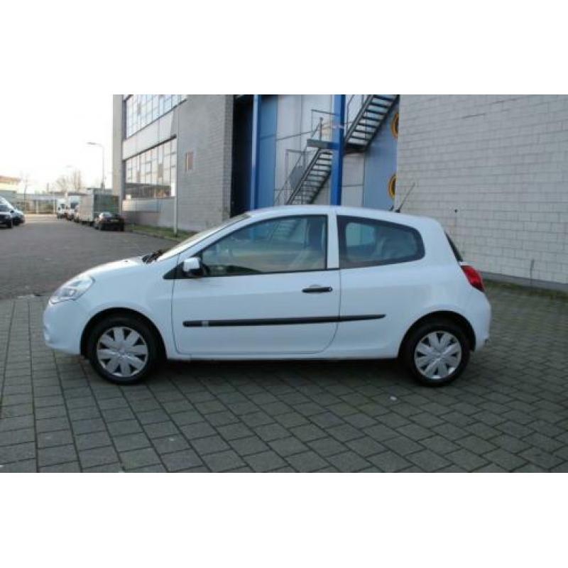 Renault Clio 1.5 dCi Authentique