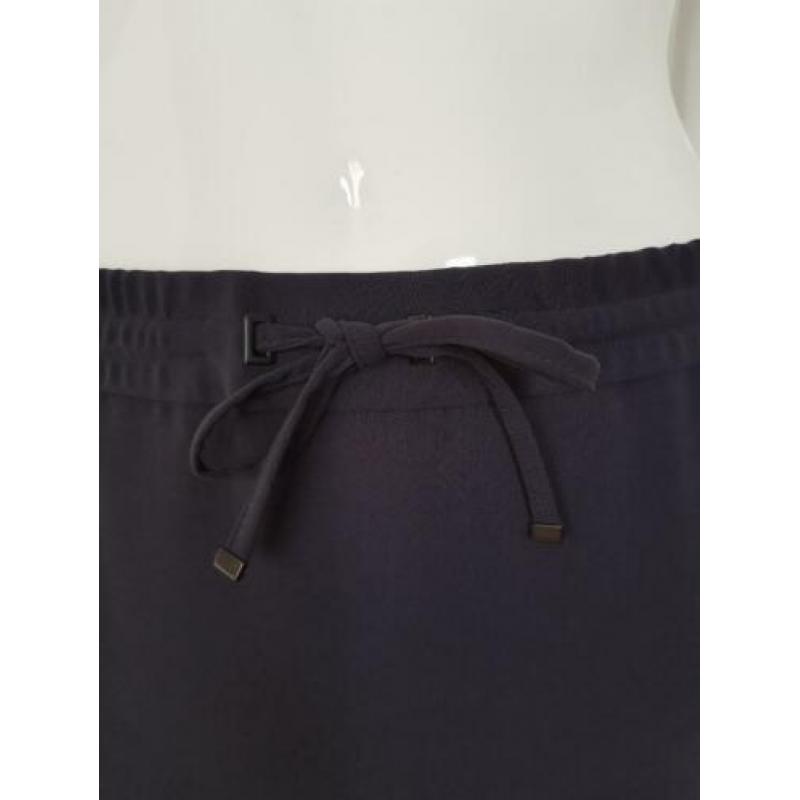 Rok Luica Cerano. Mt. 42. Donkerblauw.