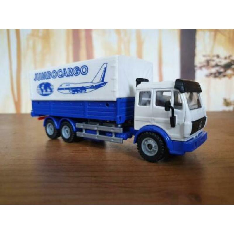 Siku Mercedes SK Eurocargo met huif 1:55 nm