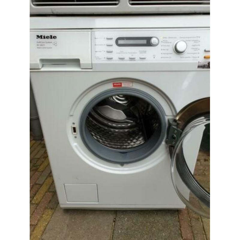 Set Miele Softcare wasmachine en Condensdroger