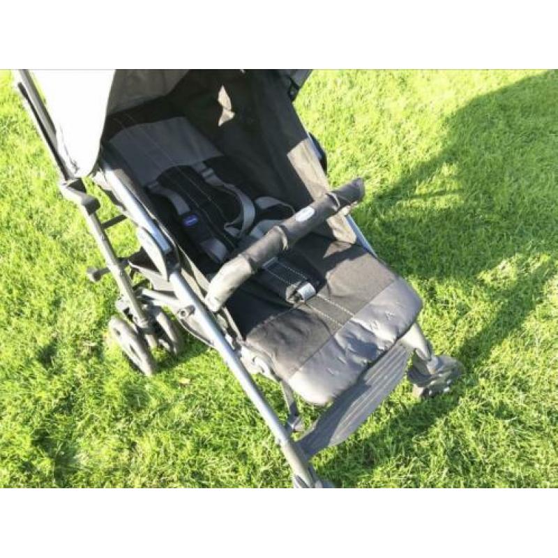 Zeer nette buggy grijs CHICCO liteway