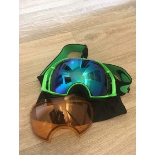Oakley Prizm Snowboard bril Gepolariseerde lenzen.