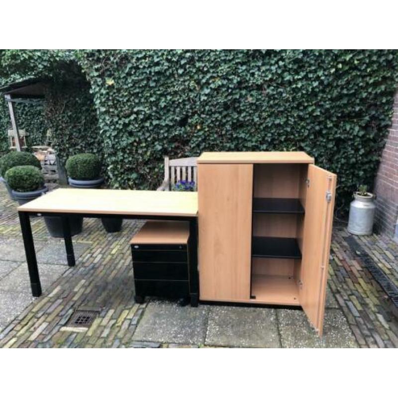 Werndl Bureau set.