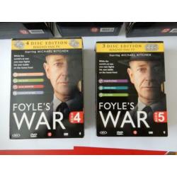 DVD BOXEN FOLIE<S WAR zie foto,s 5 complete serie,s