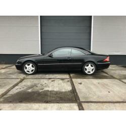 Mercedes CL600 Youngtimer bomvol met opties.
