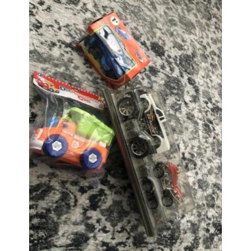 Nieuwe speelgoed auto’s