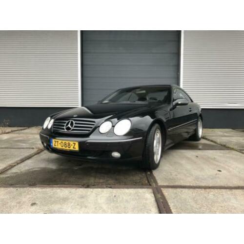 Mercedes CL600 Youngtimer bomvol met opties.