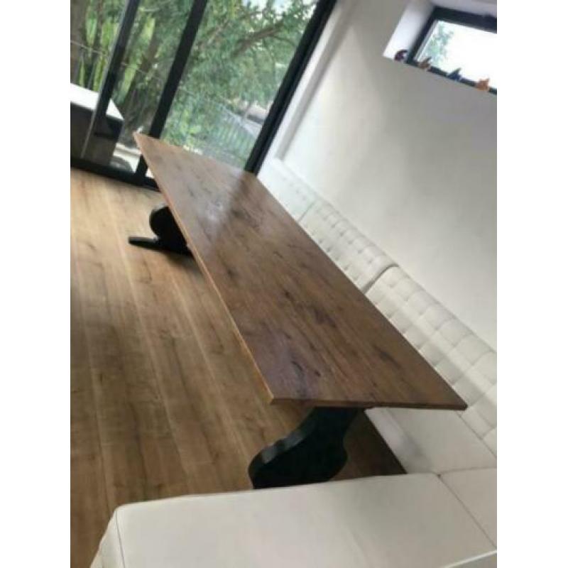 Eettafel 12 personen (massief hout eiken blad) nwpr €1500,-