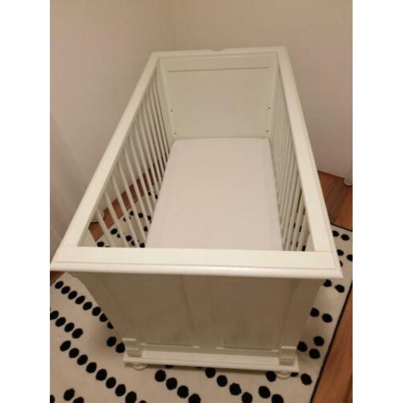 Prachtig vintage ledikantje / babybedje