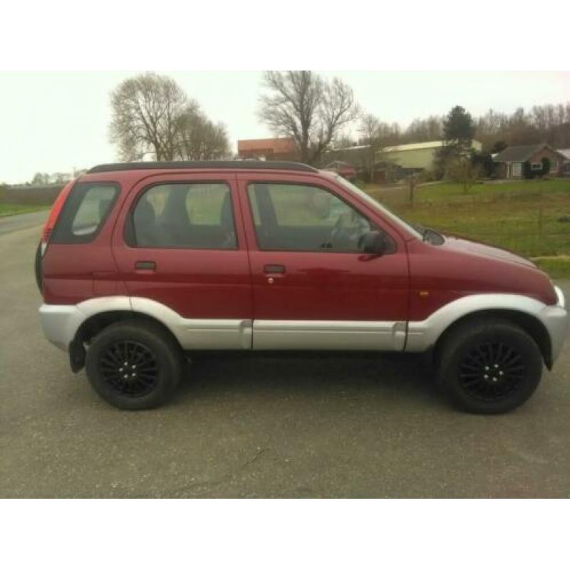 Daihatsu Terios 1.3 DX 2WD AUT 2001 Rood