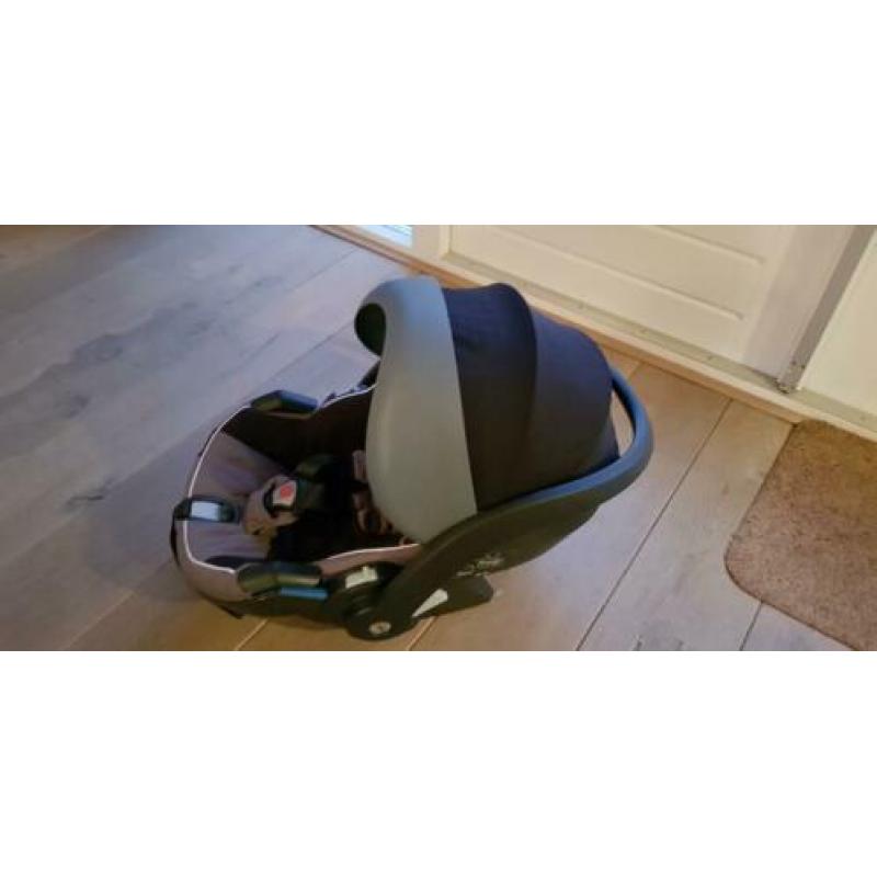 Autostoel Besafe Izi Go (inclusief Bugaboo adapters)