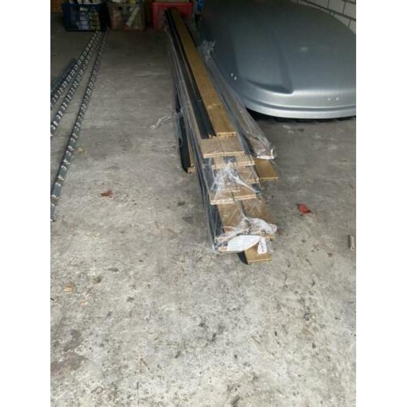Planken 6x2 cm. Met veer en groef