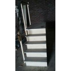 Bordestrap met leuning