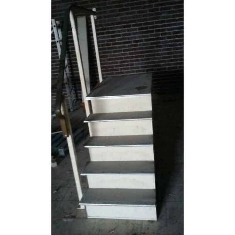 Bordestrap met leuning