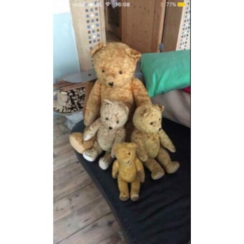 4 Teddy beren, 31, 42, 75 cm groot, jaren 1930-1960