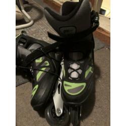 Skates met knie, pols en elleboogbescherming 1x gedragen