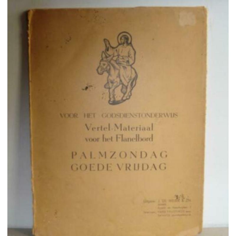 Antieke boeken met flanel afbeeldingen