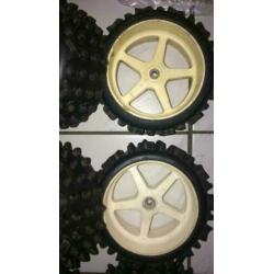 4 setjes van 2 stuks big scale off road wielen