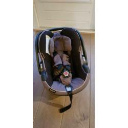 Autostoel Besafe Izi Go (inclusief Bugaboo adapters)