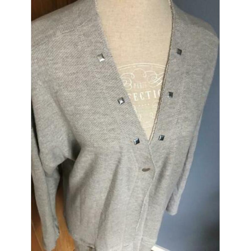 Heel mooi Vest van Adia mt M = 46/48