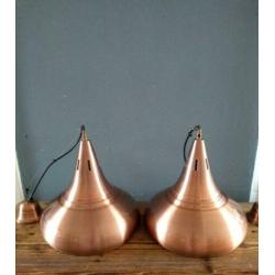 set van 2 metalen koperen / koperkleurige hanglampen
