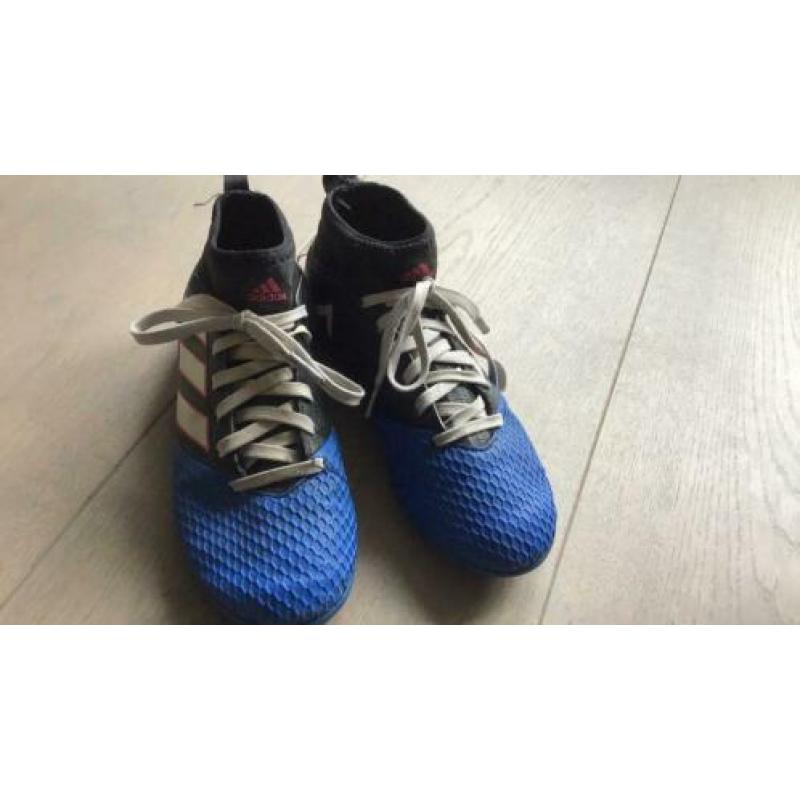 Adidas kunstgras voetbalschoen 36