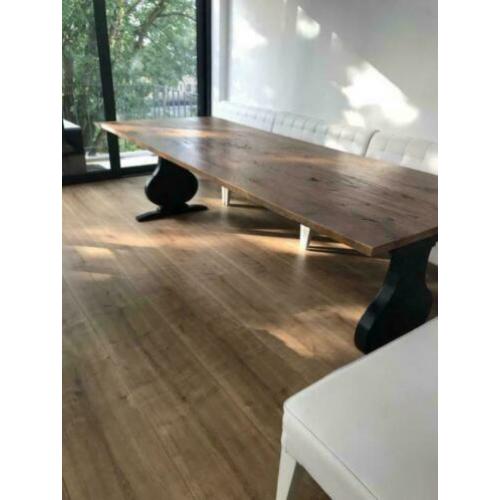 Eettafel 12 personen (massief hout eiken blad) nwpr €1500,-