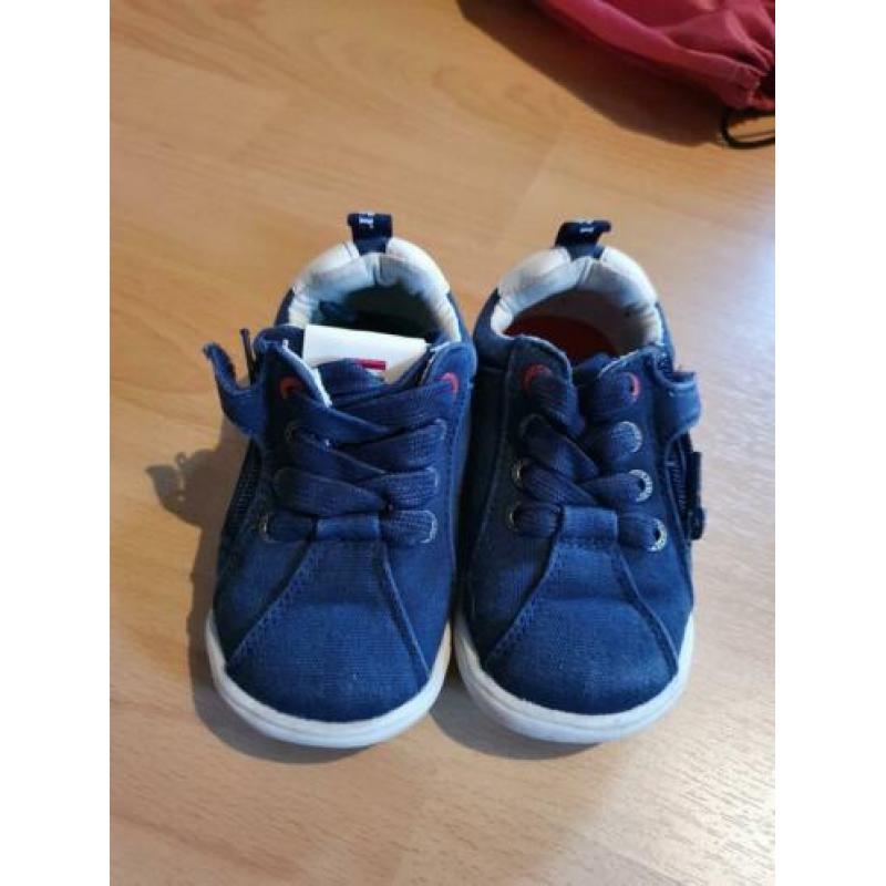 kickers schoenen maat 21 blauw