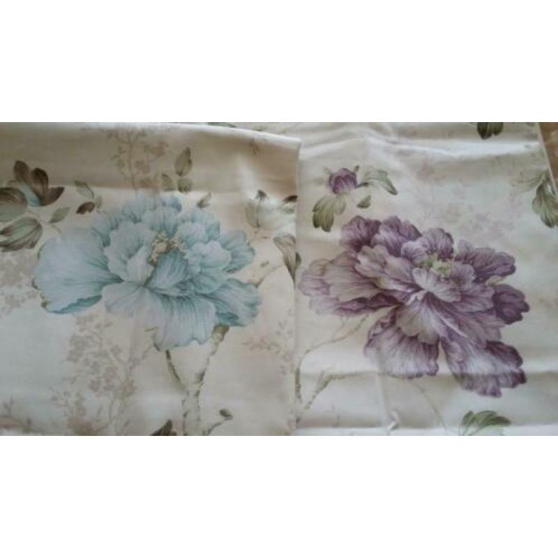 Ashley 2 lappen stof bloem lila/lichtblauw 145 x 116 cm