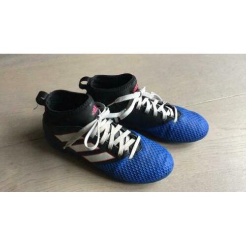 Adidas kunstgras voetbalschoen 36