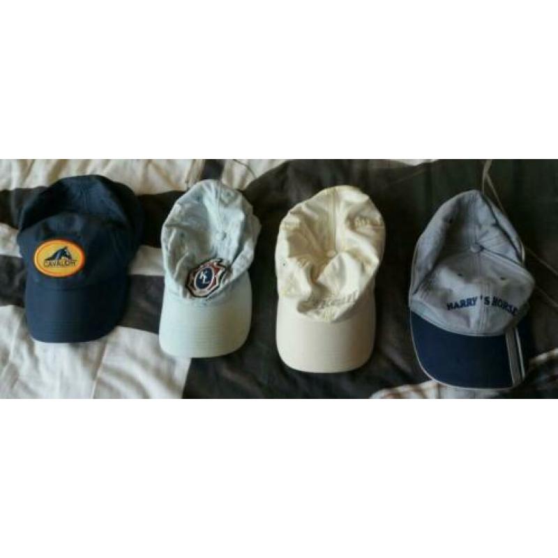 4 petten pet Cavalor Kingsland Pikeur Harry's-Horse