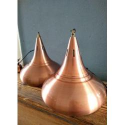 set van 2 metalen koperen / koperkleurige hanglampen