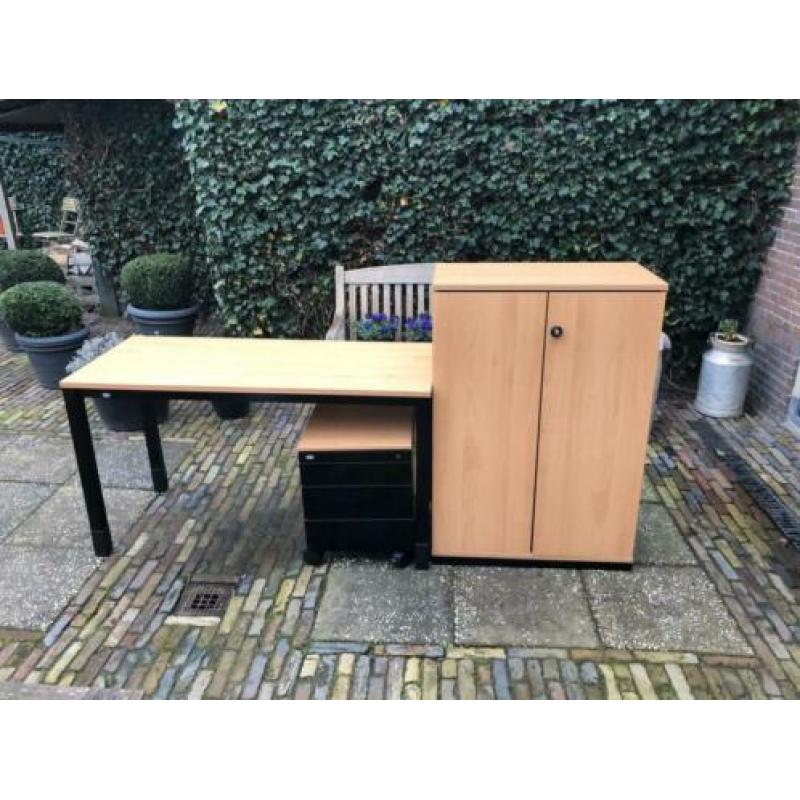 Werndl Bureau set.