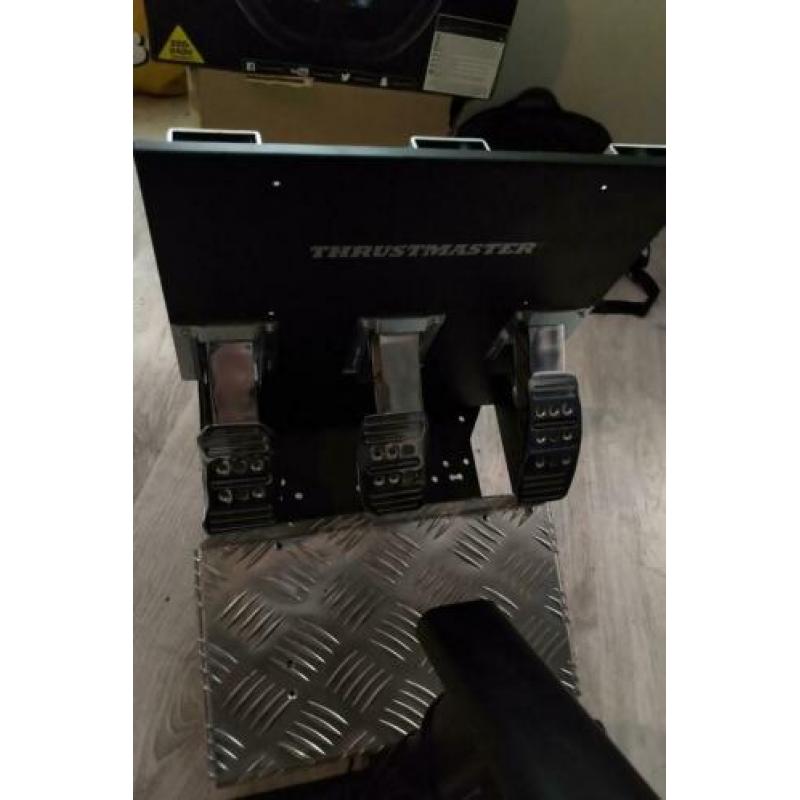 Playseat + Thrustmaster TS-PC racer , t3pa pro, th8a shifter