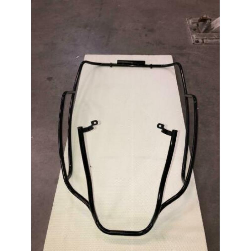 Vespa GTS valbeugels achter lakzwart