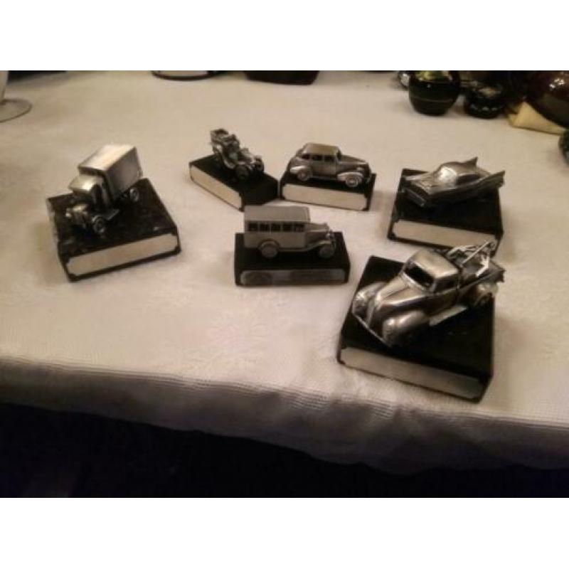 Tinnen oldtimers 6 stuks
