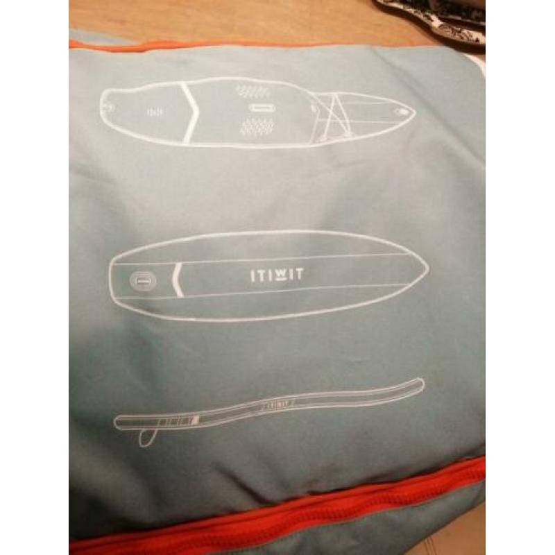 ITIWIT 11’ supboard met pomp, rugtas,accessoires en paddle